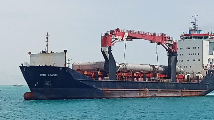 گوادر پورٹ پر ٹرانسشپمنٹ کارگو کو مفت اسٹوریج کی سہولت دی جارہی ہے۔